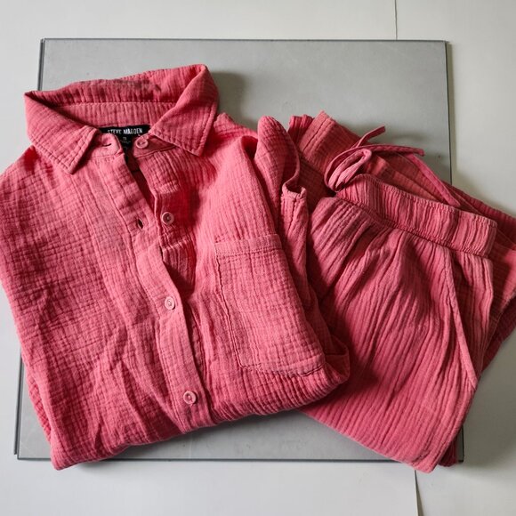 STEVE MADDEN | Pants and Shirt Set - Picture 3 of 15